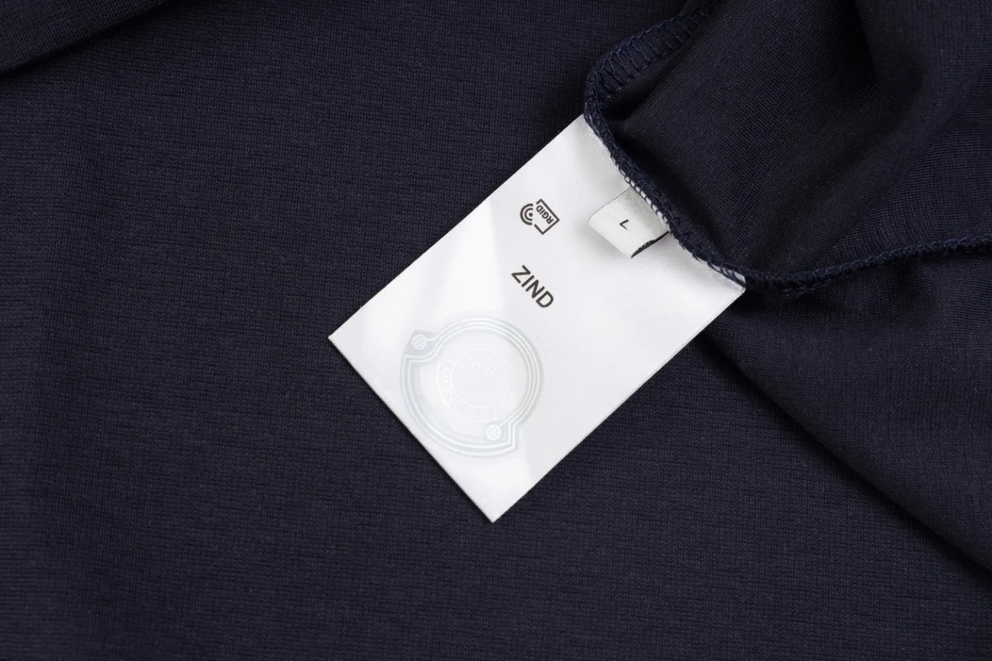 【 MONCLER】 2024 New Arrival Premium LOGO ， Premium ， 230 ， ， ， ！ Same Style ❗️ Same Style， In Stock！ Size：S M L XL XXL ：Black White Navy Blue